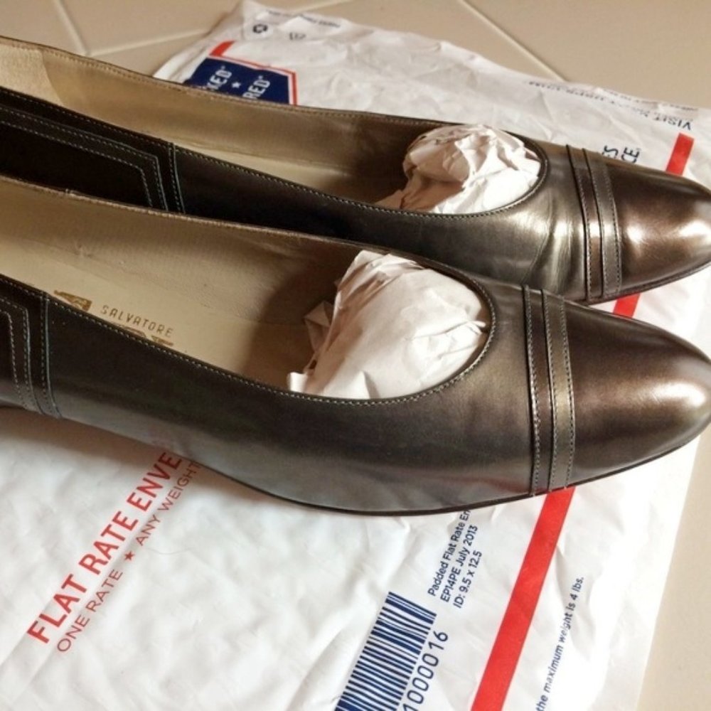 NEW Salvatore Ferragamo women's 8.5 AAA extra narrow shiny brown dress shoe NWOT
